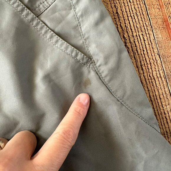 Columbia Mens Size 36" Gray Cargo Shorts With Pockets Outdoor Adventure Ready - Picture 3 of 12